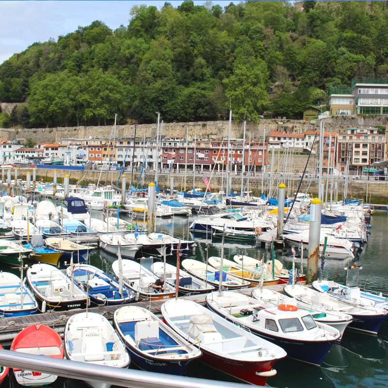 sehenswuerdigkeiten-san-sebastian-baskenland-reisetipps-spanien-altstadt-hafen