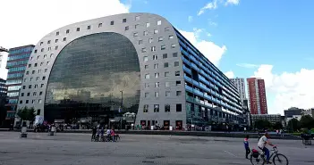 Markthalle in Rotterdam – mein Reisetipp im Holland Urlaub Sehenswuerdigkeiten-rotterdam-suedholland-reisetipps-holland-markthal-titel