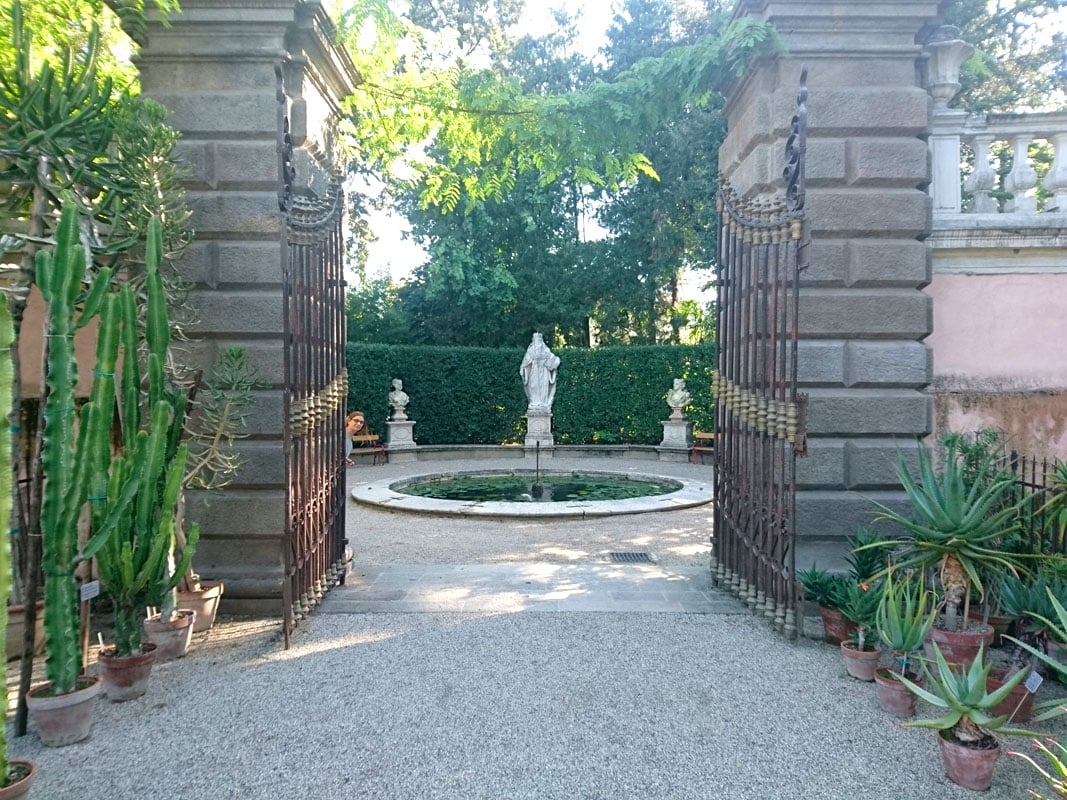 ein-tag-in-padua-orto-botanico-brunnen