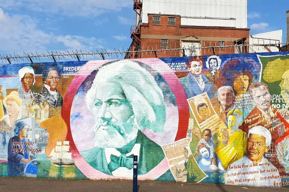 Belfast-sehenswuerdigkeiten-murals