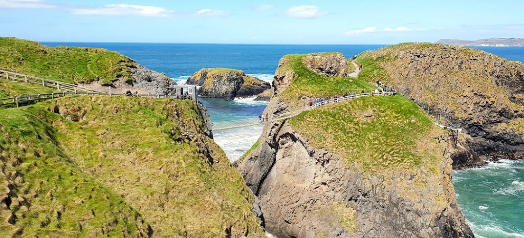 Carrick-a-Rede-Hängebrücke in Nordirland