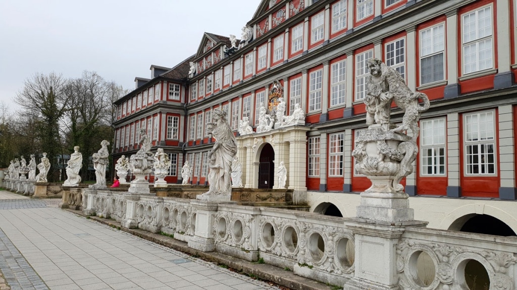 was-muss-man-in-wolfenbuettel-gesehen-haben-schloss-fassade