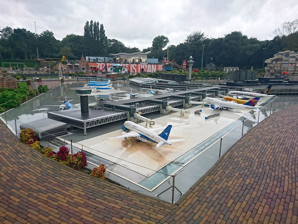 was-muss-man-in-den-haag-gesehen-haben-madurodam-flughafen