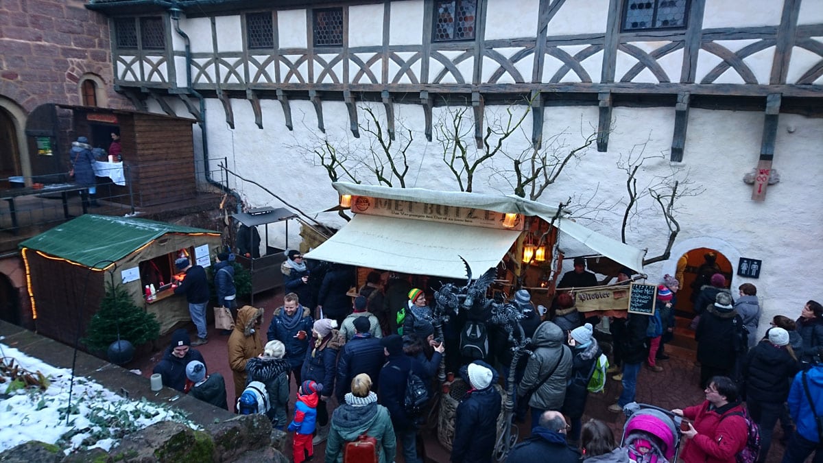 Weihnachtsmarkt-Wartburg-Eisenach-Buden