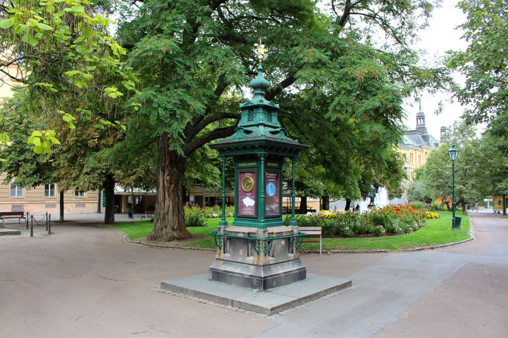 tipps-pilsen-staedtetrip-altstadt-gartenanlage-uhrtuermchen