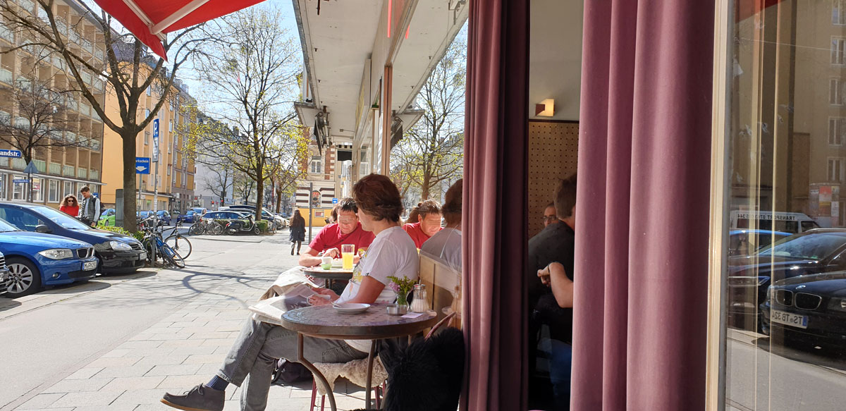 besten-cafes-muenchen-cafe-josefina-aussen-terrasse