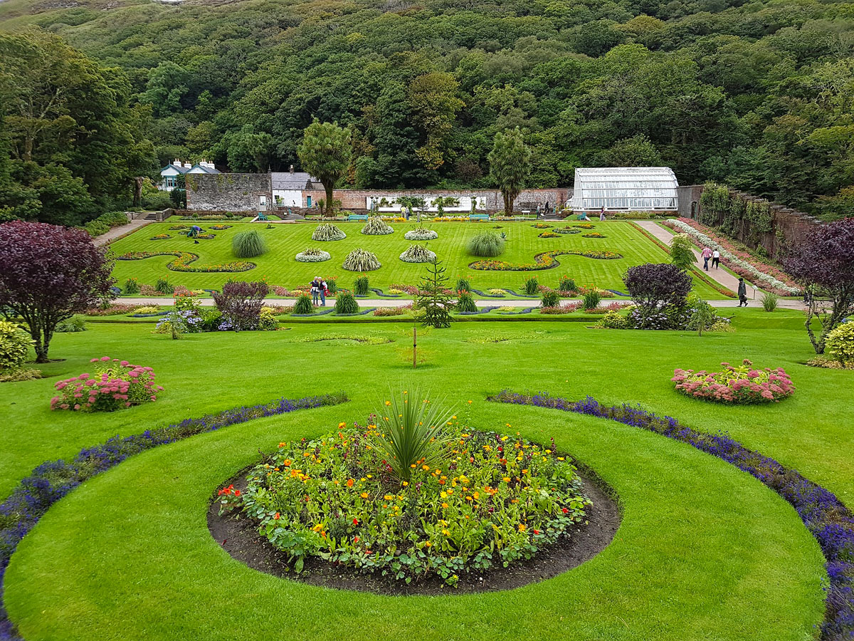 irland-sehenswuerdigkeiten-nicolos-reiseblog-kylemore-abbey-victorian-walled-garden