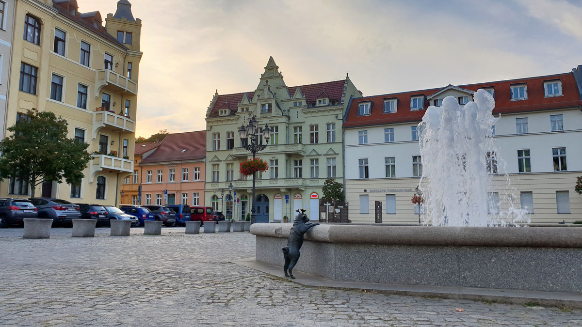 Rundreise-brandenburg-reisetipps-brandenburg-an-der-havel-marktplatz