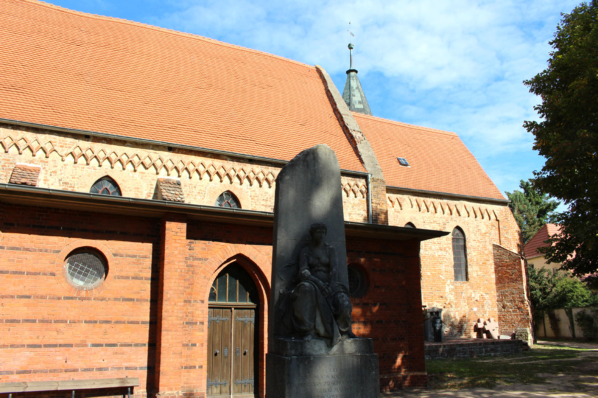 Rundreise-brandenburg-reisetipps-plaue-kirche