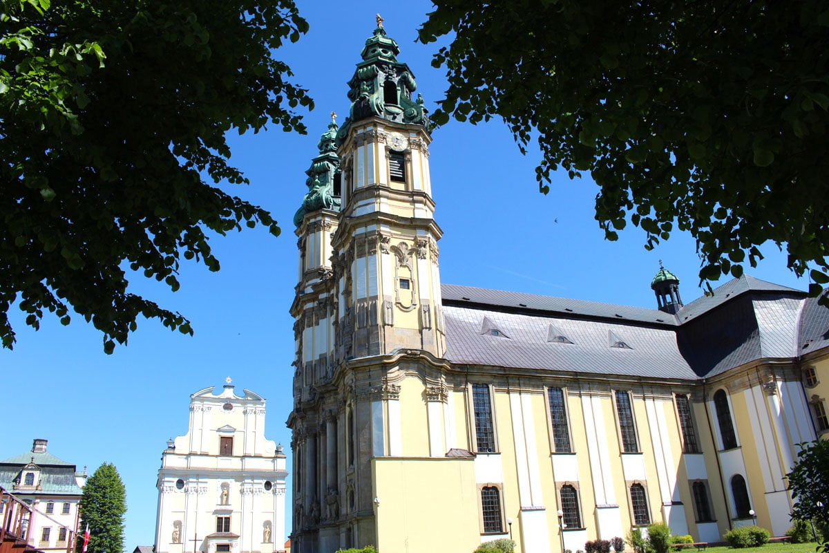 kloster-gruessau-Klosterkirche-Mariae-Himmelfahrt-reisetipps-niederschlesien-reisetipps-polen
