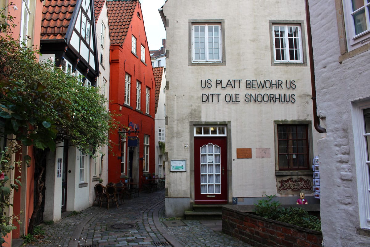 bremen-schnoorviertle-gebaeude-schrift