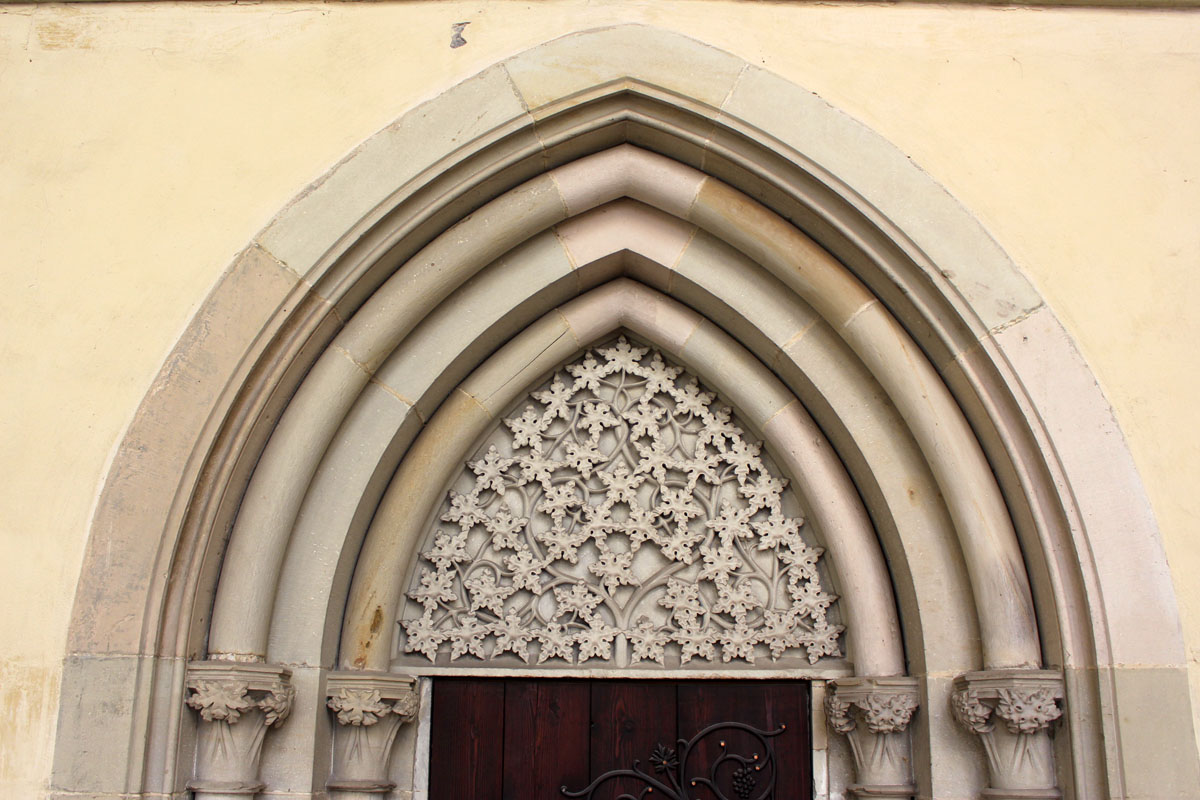 dom-zu-magdeburg-innen-portal