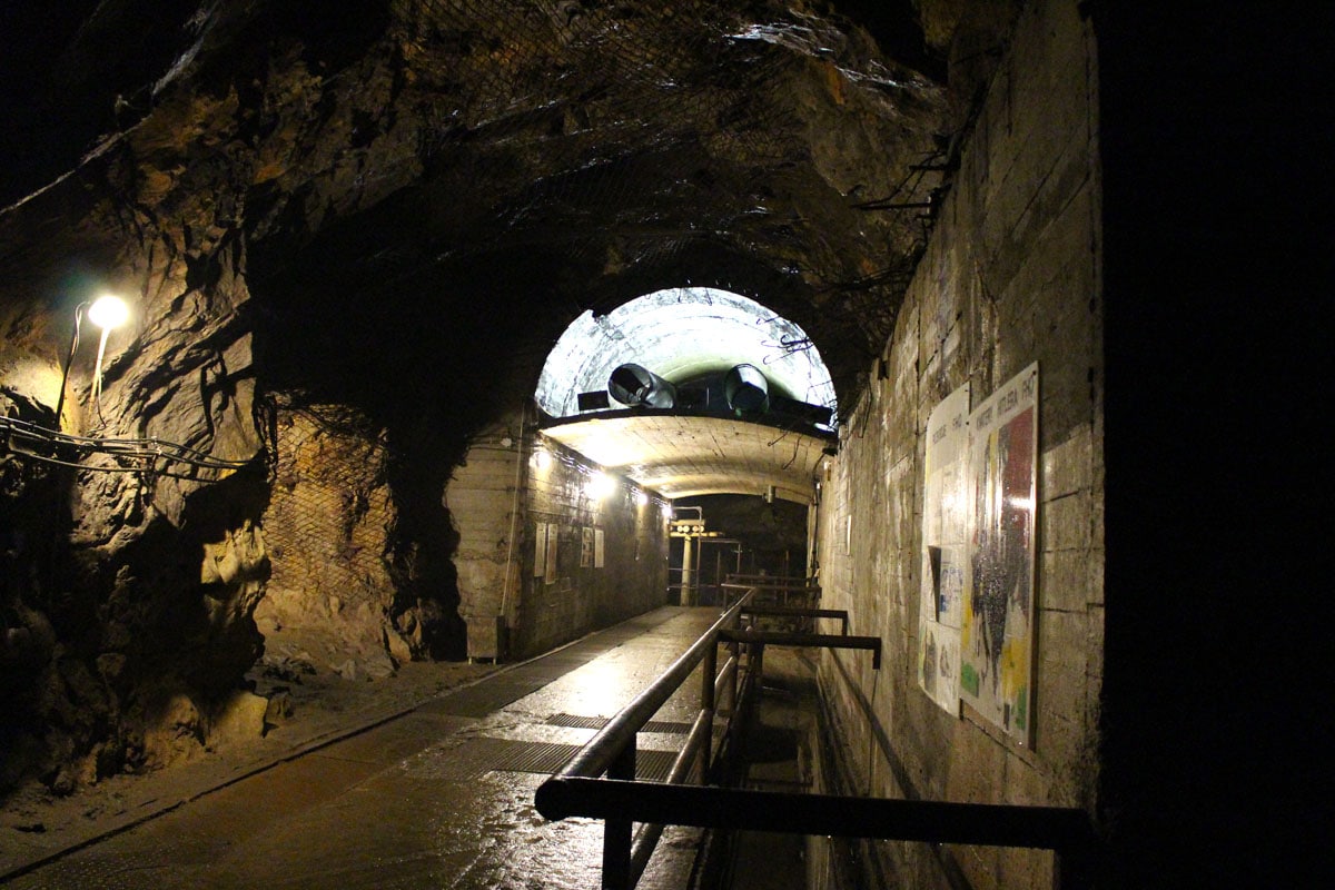 hall-stollen-walim "width =" 1200 "height =" 800 "data-wp-pid =" 10714 "srcset =" https://www.nicolos-reiseblog.de/wp-content/uploads/2019/07/ hall-stollen-walim.jpg 1200w, https://www.nicolos-reiseblog.de/wp-content/uploads/2019/07/halle-stollen-walim-300x200.jpg 300w, https: //www.nicolos- reiseblog.de/wp-content/uploads/2019/07/halle-stollen-walim-1024x683.jpg 1024w, https://www.nicolos-reiseblog.de/wp-content/uploads/2019/07/halle-stollen -walim-50x33.jpg 50w, https://www.nicolos-reiseblog.de/wp-content/uploads/2019/07/halle-stollen-walim-800x533.jpg 800w "sizes =" (max-breedte: 1200px ) 100 vw, 1200 px "/></p></noscript>
<h2><span style=