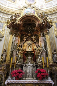 interieur-altaar-bedevaartskerk-Albendorf-Wambierzyce "srcset =" https://www.nicolos-reiseblog.de/wp-content/uploads/2019/07/innen-altar-Wallfahrtskirche-Albendorf-Wambierzyce-200x300.jpg 200w, https://www.nicolos-reiseblog.de/wp-content/uploads/2019/07/innen-altar-Wallfahrtskirche-Albendorf-Wambierzyce-683x1024.jpg 683w, https://www.nicolos-reiseblog.de/wp -content / uploads / 2019/07 / interior-altaar-bedevaartskerk-Albendorf-Wambierzyce-33x50.jpg 33w, https://www.nicolos-reiseblog.de/wp-content/uploads/2019/07/innen-altar- Bedevaartskerk Albendorf-Wambierzyce.jpg 800w "sizes =" (max-breedte: 200px) 100vw, 200px "data-wp-pid =" 10660 "nopin =" nopin "/></dt></noscript>
</dl>
<dl class=