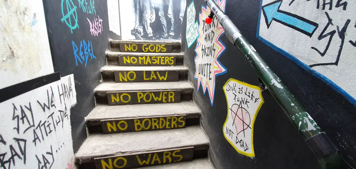 punk-museum-treppe-was-muss-man-in-reykjavik-gesehen-haben-nicolos-reiseblog
