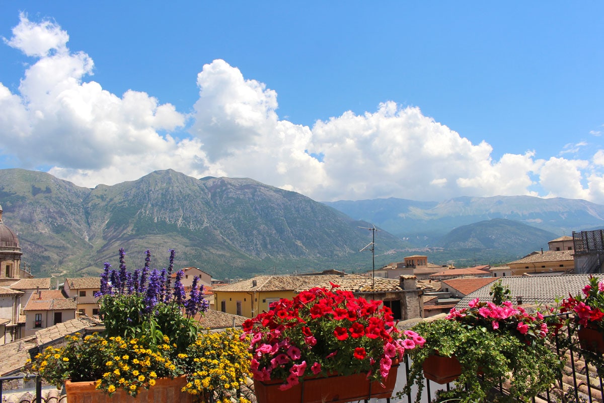 sehenswuerdigkeiten-sulmona-ausblick