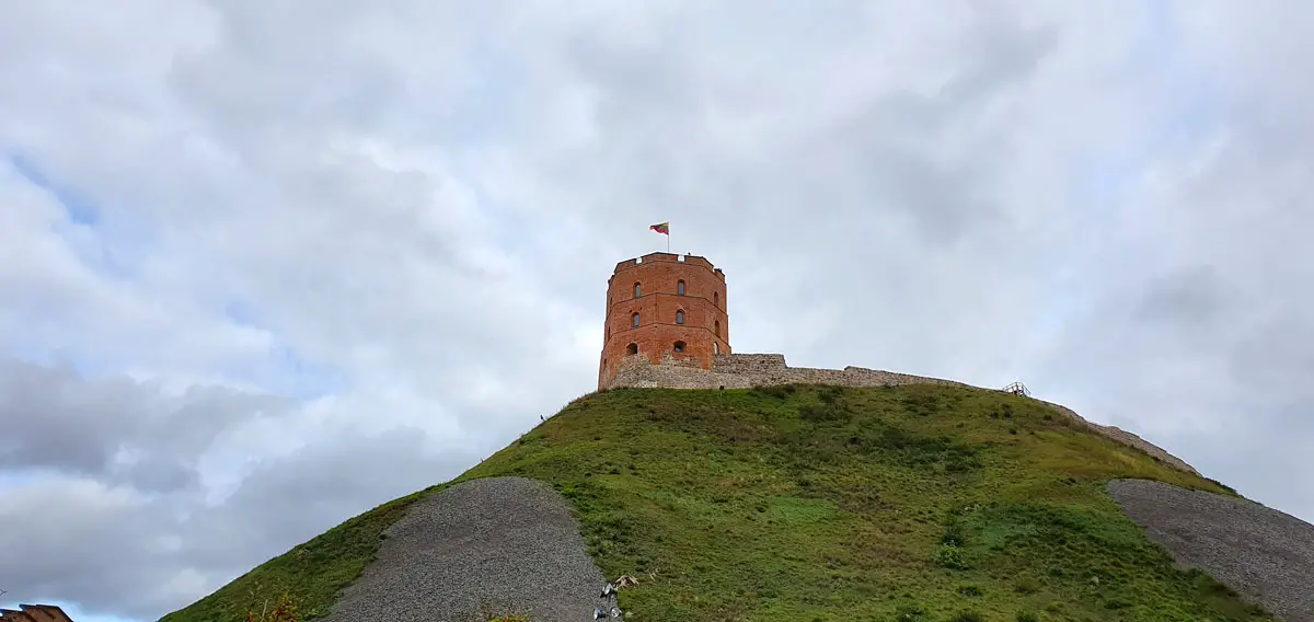 Was-in-Vilnius-sehen-Burg-Gediminas