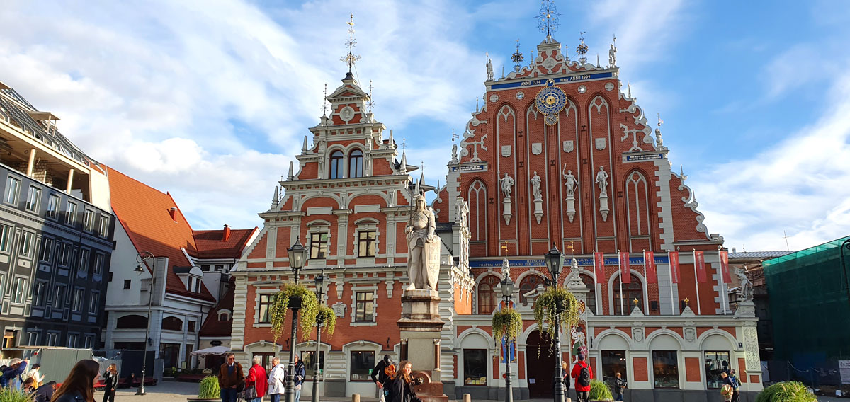 was-sehen-in-riga-schwarzhaeupterhaus