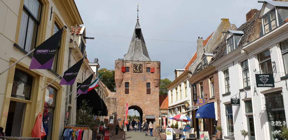 Holland-rundreise-hansestaedte-elburg-altstadt-vischpoort