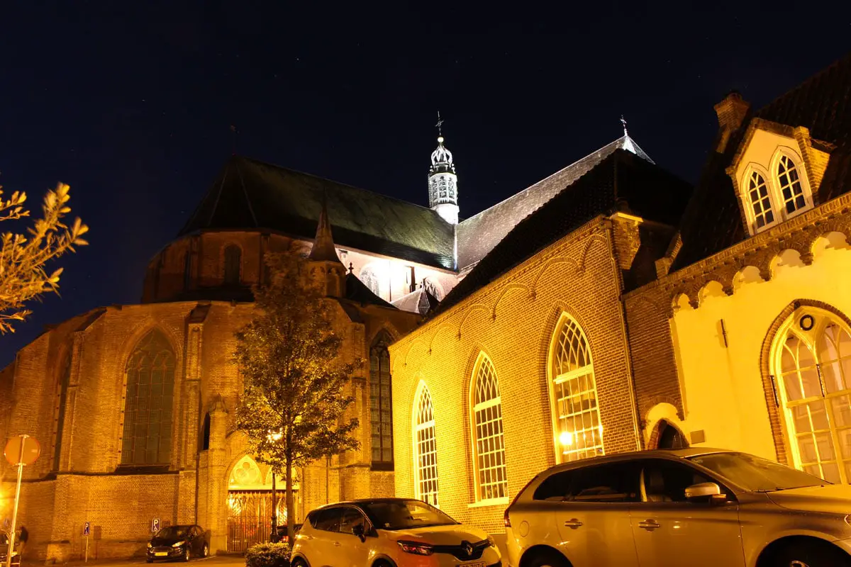 Holland-rundreise-hansestaedte-haderwijk-Liebfrauenkirche-abend