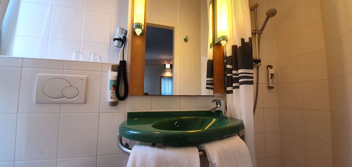 Hotel-Bamberg-ibis-Altstadt-badezimmer