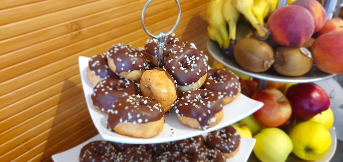 Hotel-Bamberg-ibis-Altstadt-fruehstueck-donuts