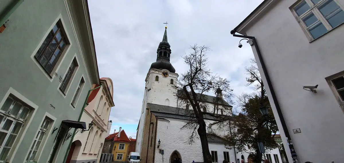 Tallinn-sehenswuerdigkeiten-domberg-tallinner-dom