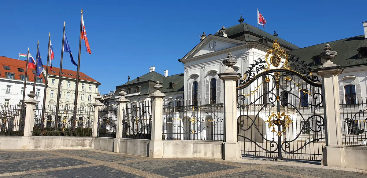 bratislava-sehenswuerdigkeiten-Praesidentenpalast