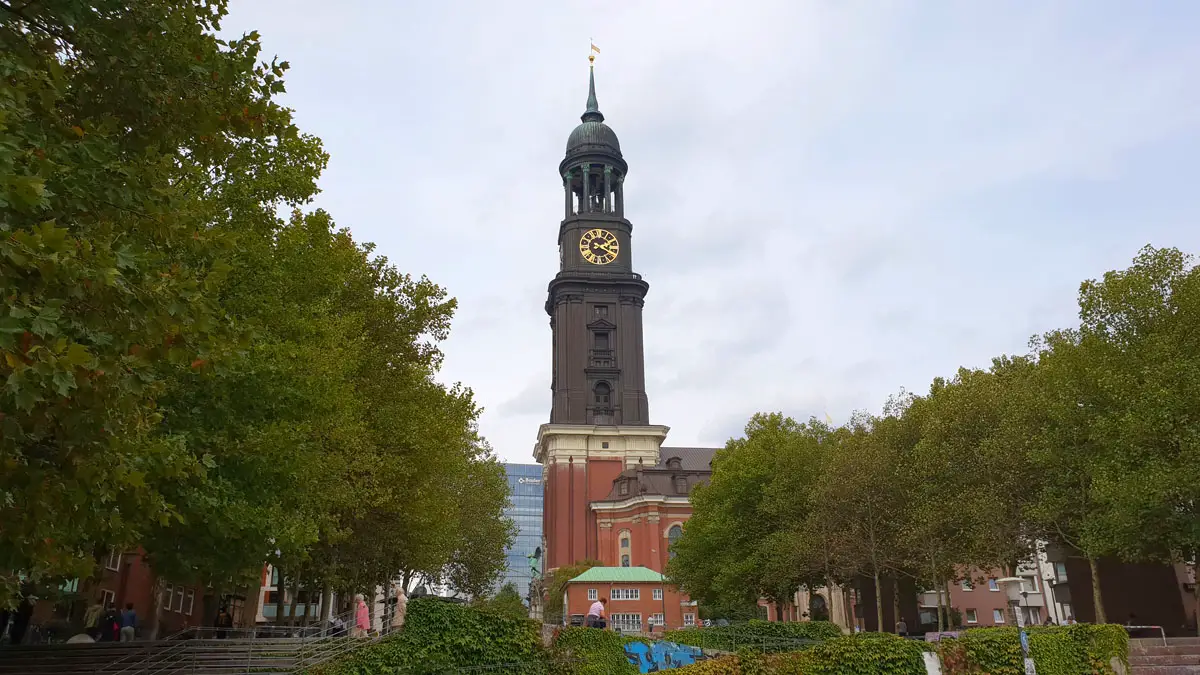 Ein-Tag-in-Hamburg-Hauptkirche-St-Michaelis