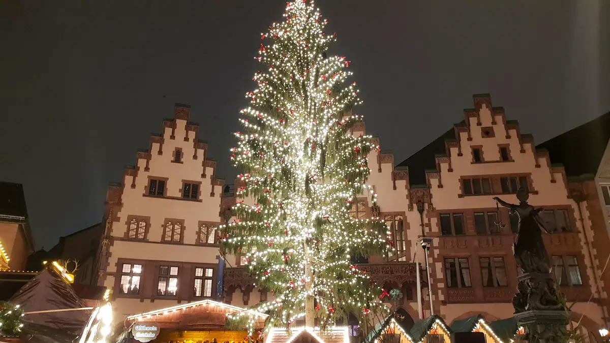 ein-tag-frankfurt-roemer-weihnachtsmarkt