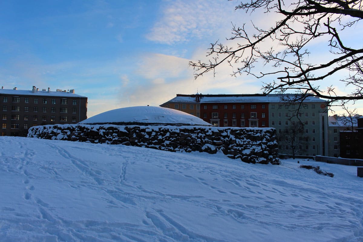 helsinki-sehenswuerdigkeiten-Temppeliaukio-Kirkko-felsenkirche