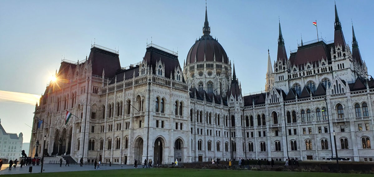 Budapest-parlamentsgebaeude