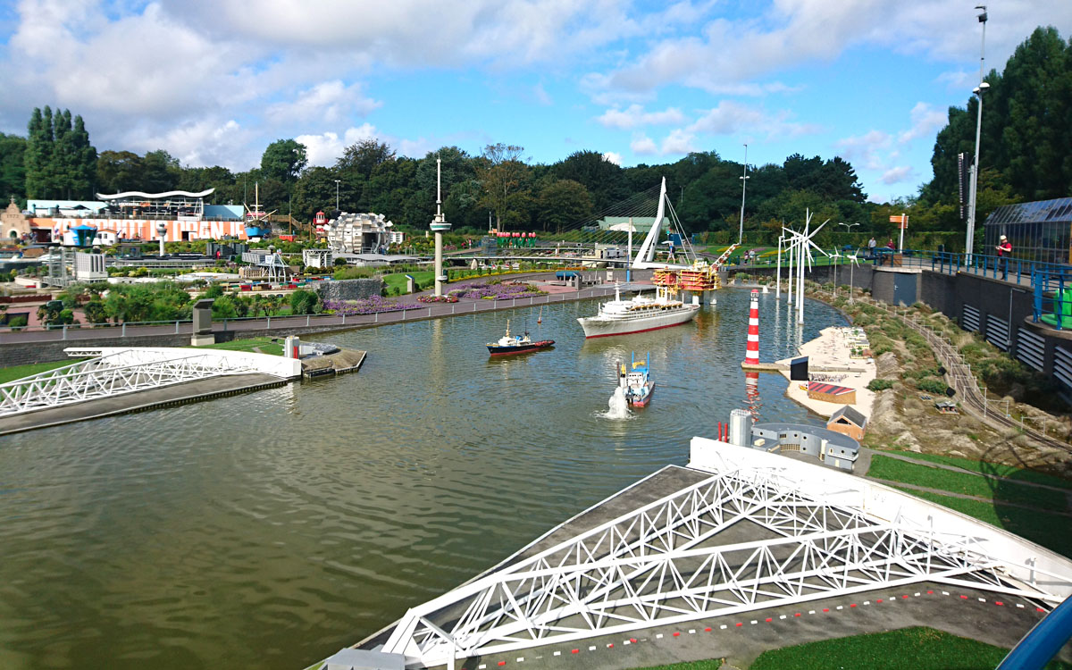 Den_Haag_sehenswuerdigkeiten_madurodam-sperrwerk