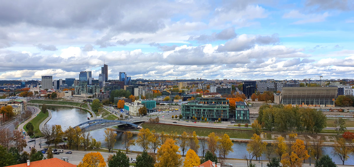 vilnius-sehenswuerdigkeiten-Gediminas-turm-ausblick-modern