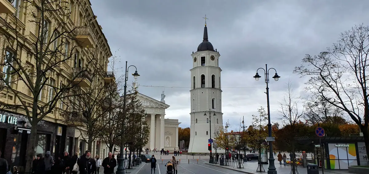 vilnius-sehenswuerdigkeiten-Kathedrale-Stanislaus-glockenturm