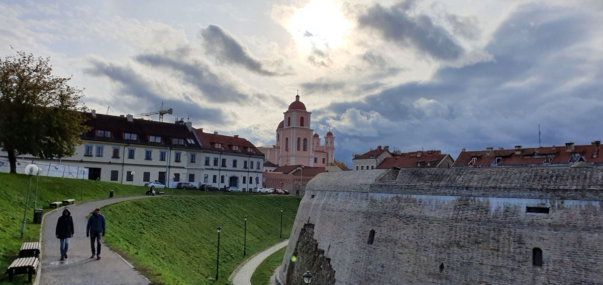 vilnius-sehenswuerdigkeiten-bastion-kirche