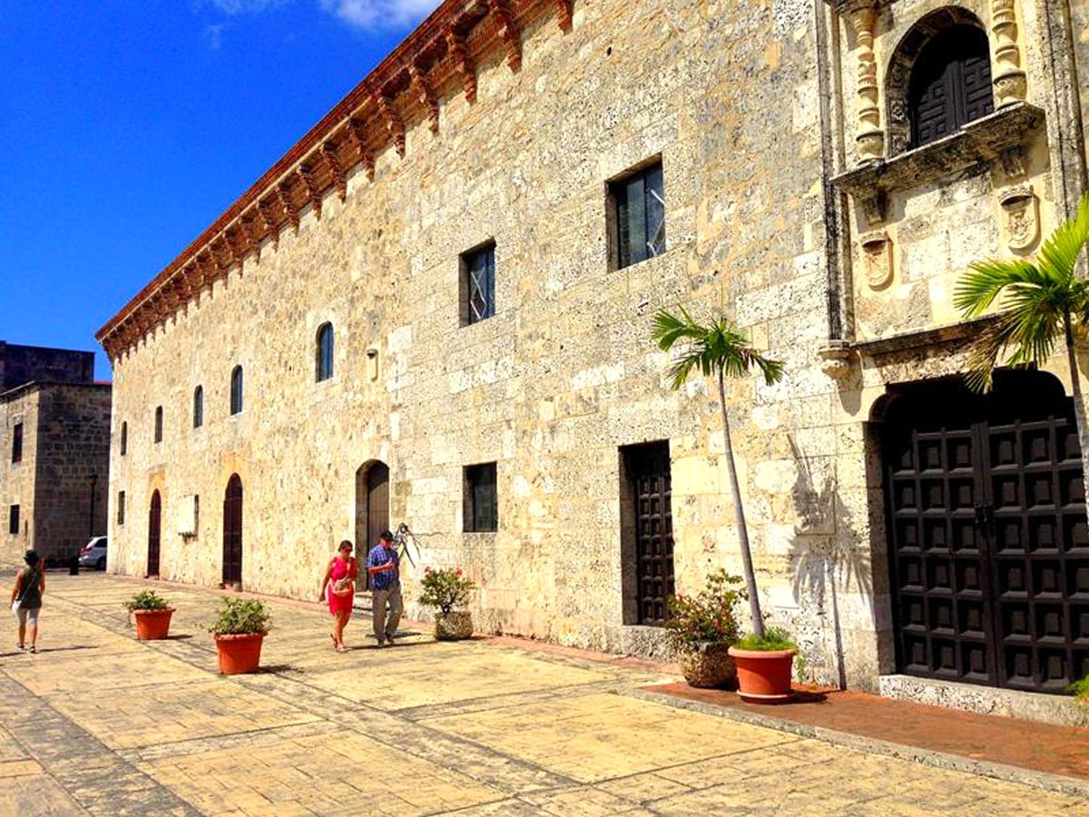 ein-tag-in-santo-domingo-Casa-Museo-Reales