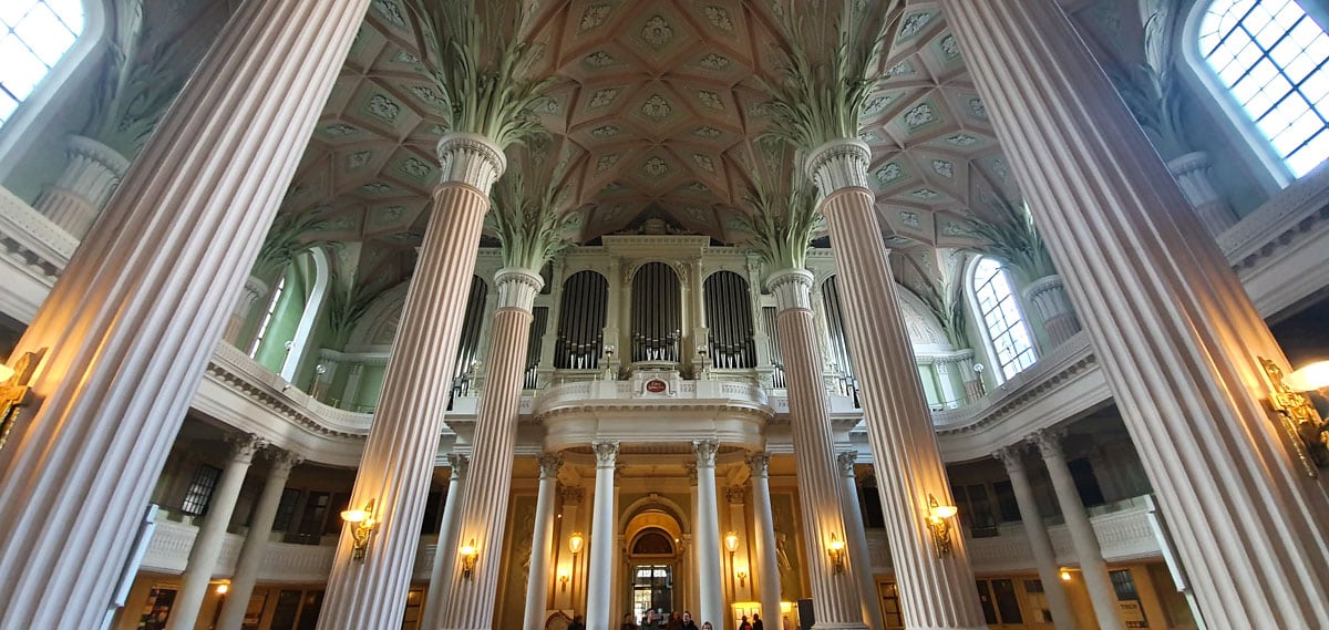 nikolaikirche-leipzig-organ "width =" 1200 "height =" 569 "srcset =" https://www.nicolos-reiseblog.de/wp-content/uploads/2020/05/nikolaikirche-leipzig-orgel.jpg 1200w, https://www.nicolos-reiseblog.de/wp-content/uploads/2020/05/nikolaikirche-leipzig-orgel-300x142.jpg 300w, https://www.nicolos-reiseblog.de/wp-content/uploads /2020/05/nikolaikirche-leipzig-orgel-1024x486.jpg 1024w "maten =" (max. Breedte: 1200px) 100vw, 1200px "/></noscript></p><hr/><h2><span id=