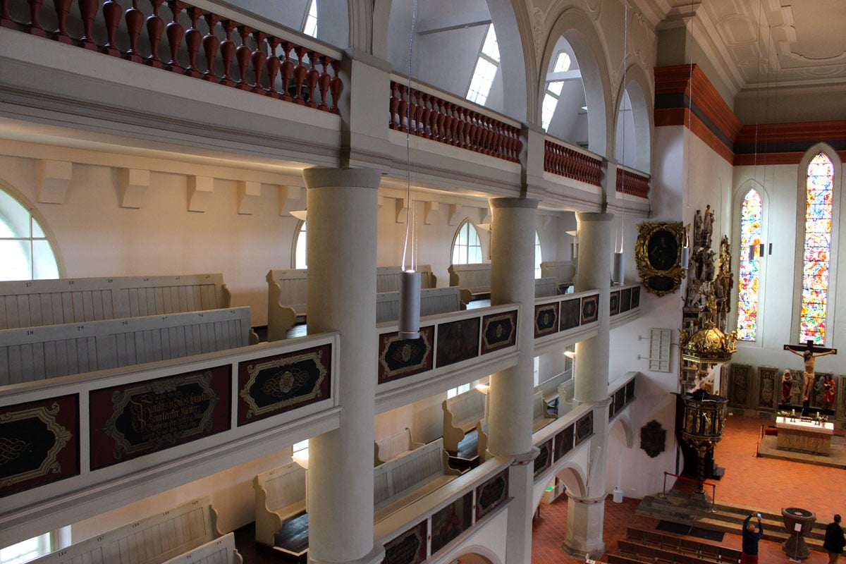 georgenkirche-eisenach-kirchenschiff-perspektive