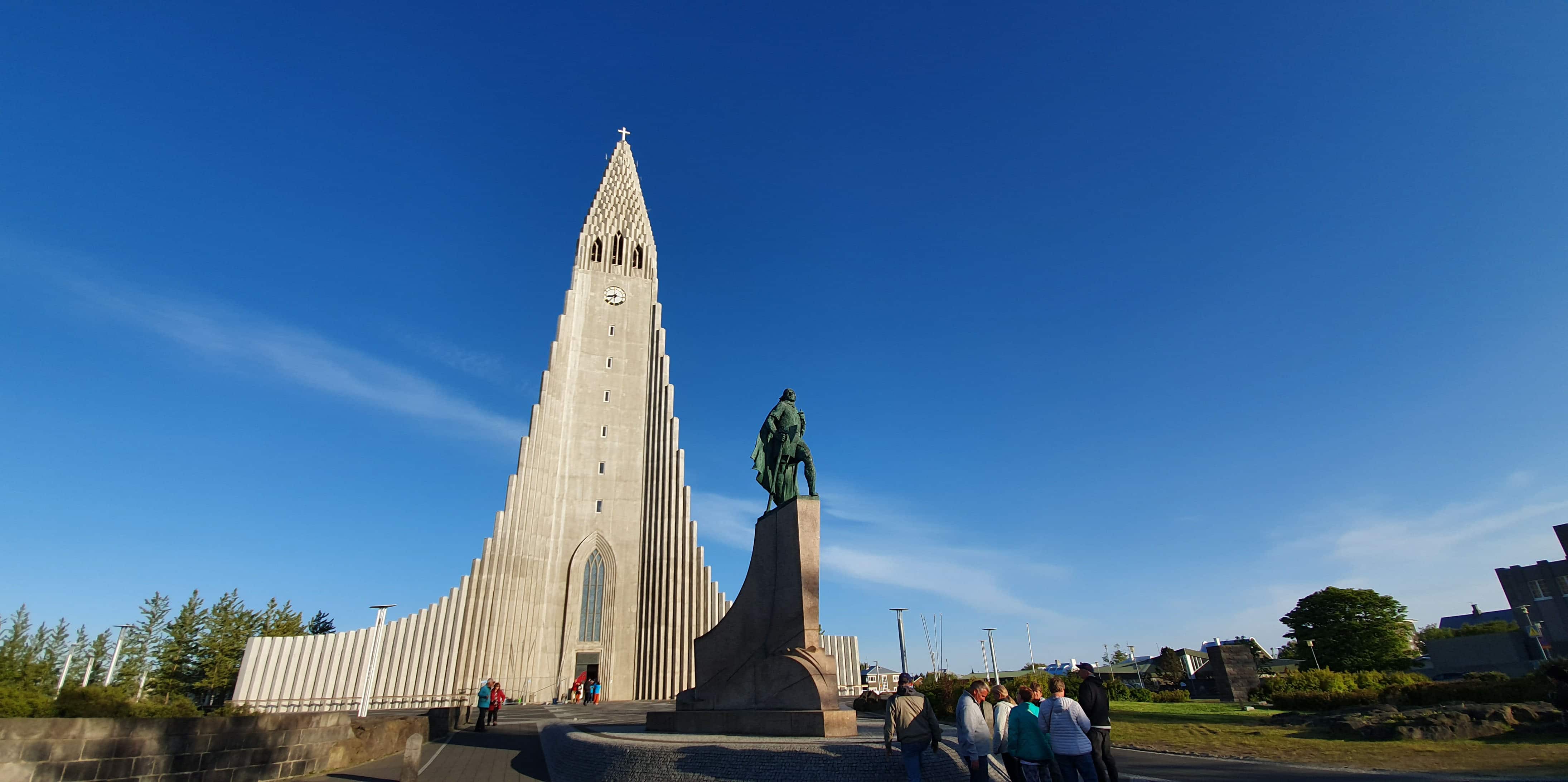 reykjavik-Hallgrimskirkja-Leif-Eriksson