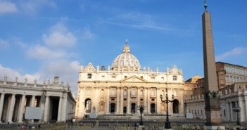 Vatikan Sehenswürdigkeiten | Der kleinste Staat auf der Welt! Vatikan-Sehenswuerdigkeiten-petersdom