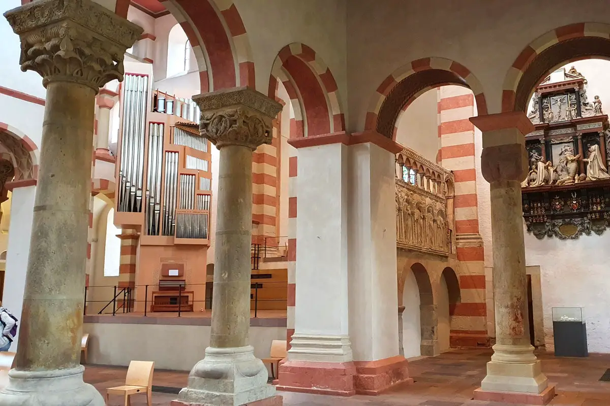 Hildesheim-Michaeliskirche-binnen