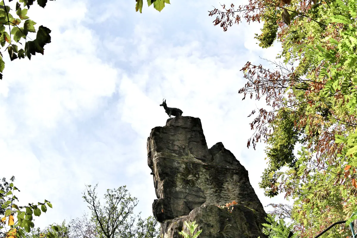 karlsbad-sehenswuerdigkeiten-Aussichtsplattform-Hirschsprung