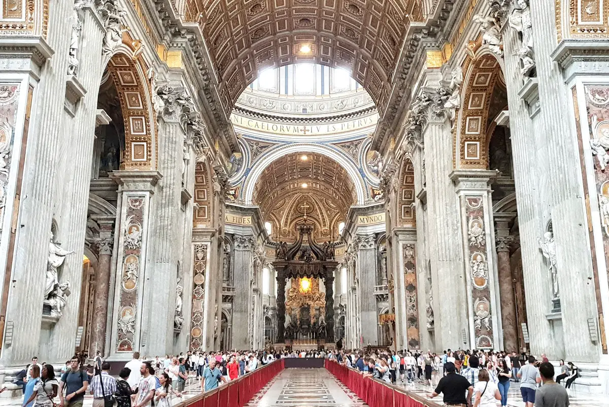 Vaticaanstad St. Peter's Basiliek binnen