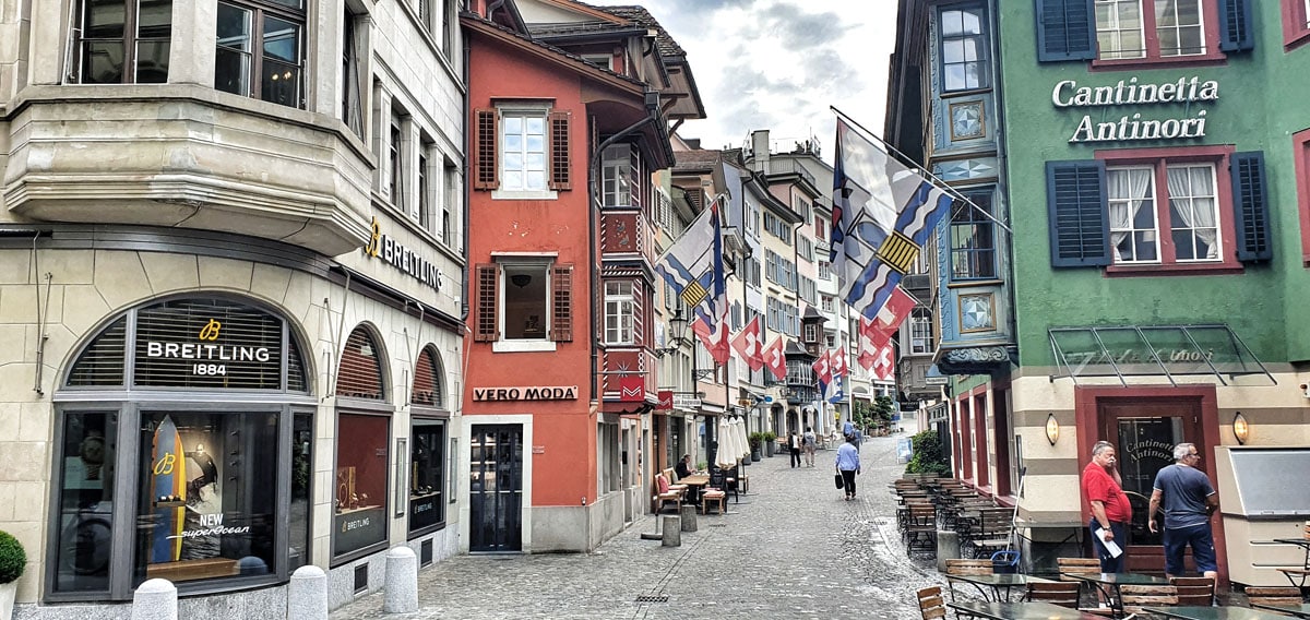 zuerich-sehenswuerdigkeiten-altstadt-augustinergasse