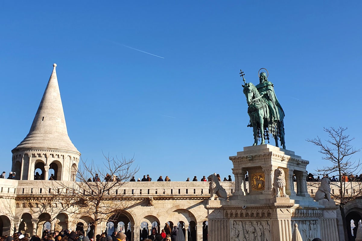 budapest-fischerbastei-reiterstandbild-Koenig-Stephan