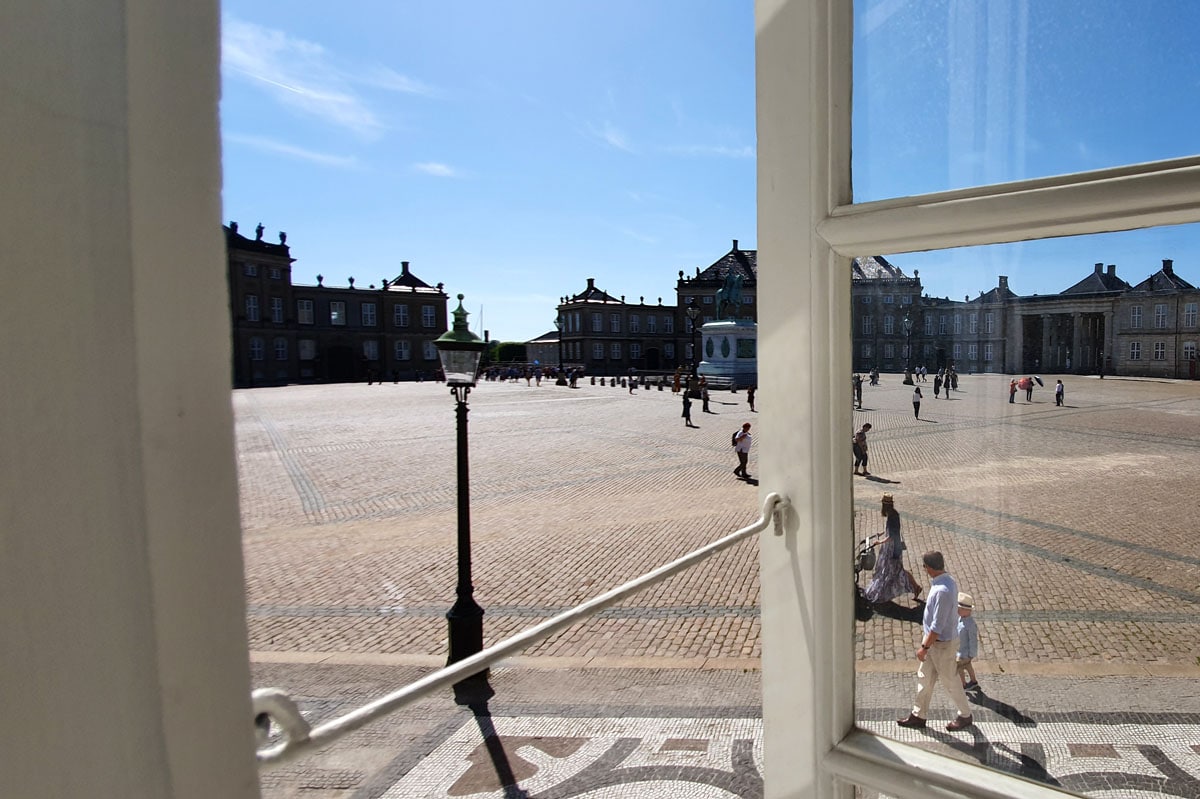 kopenhagen-schloss-amalienborg-fenster-museum