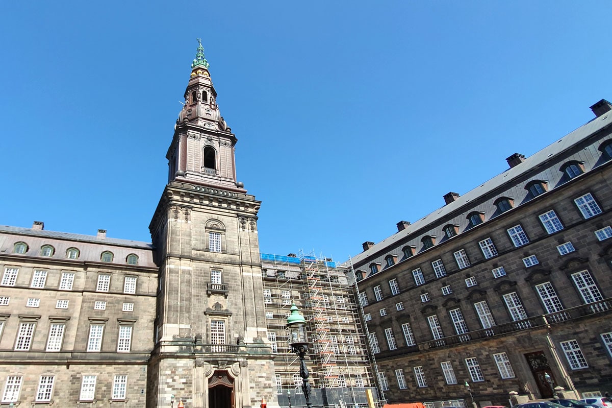 schloss-christiansborg-turm