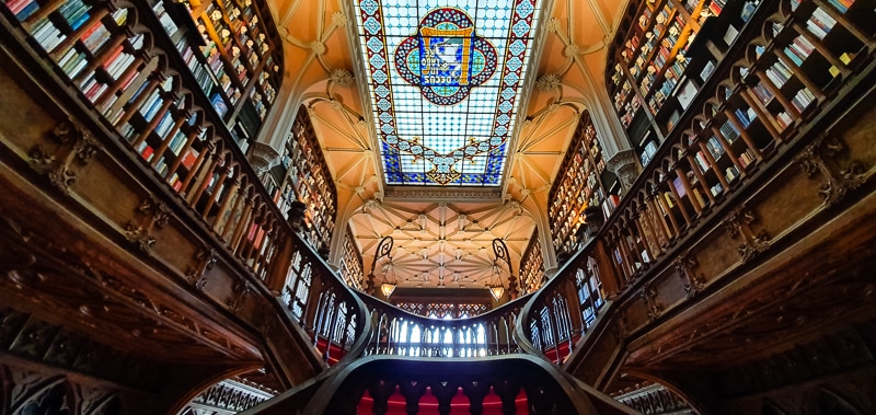 Porto-La-Libreria-Lello-glasdecke