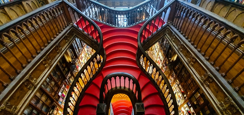 Porto-La-Libreria-Lello-holztreppe